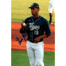 Luis Frias autograph